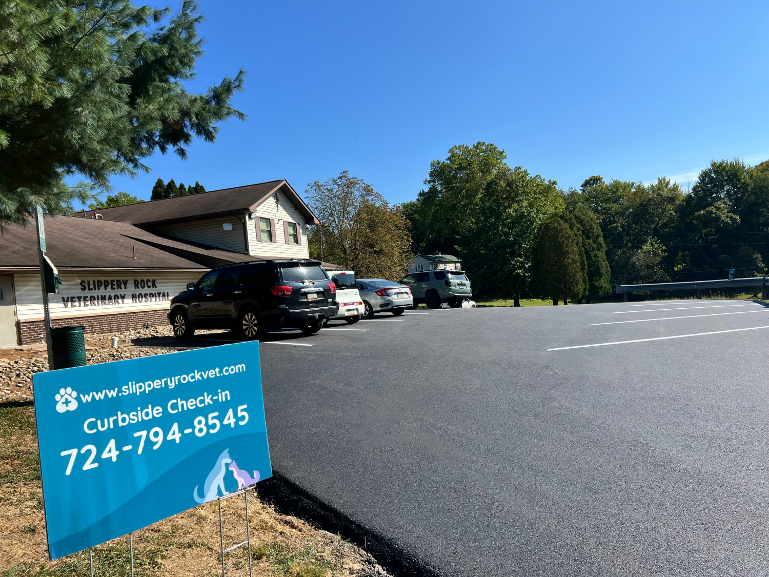 Exterior view of Slippery Rock Veterinary Hospital